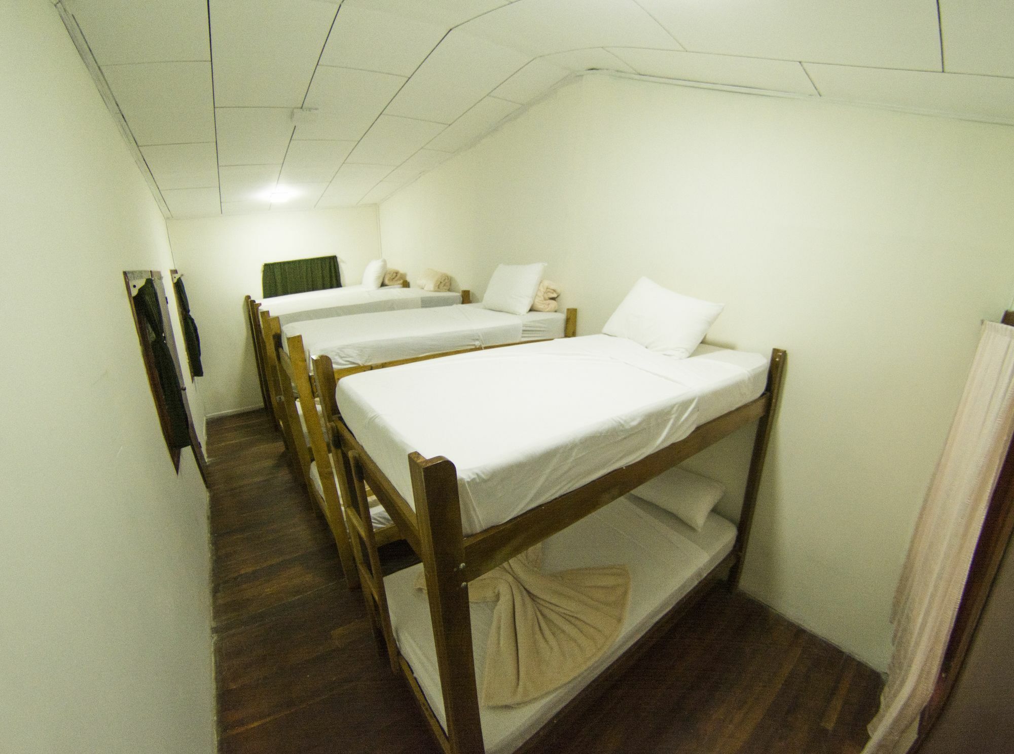 Monteverde Hostel Downtown ภายนอก รูปภาพ